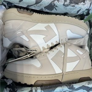 OFF WHITE WOMENS SNEAKERS BRAND NEW